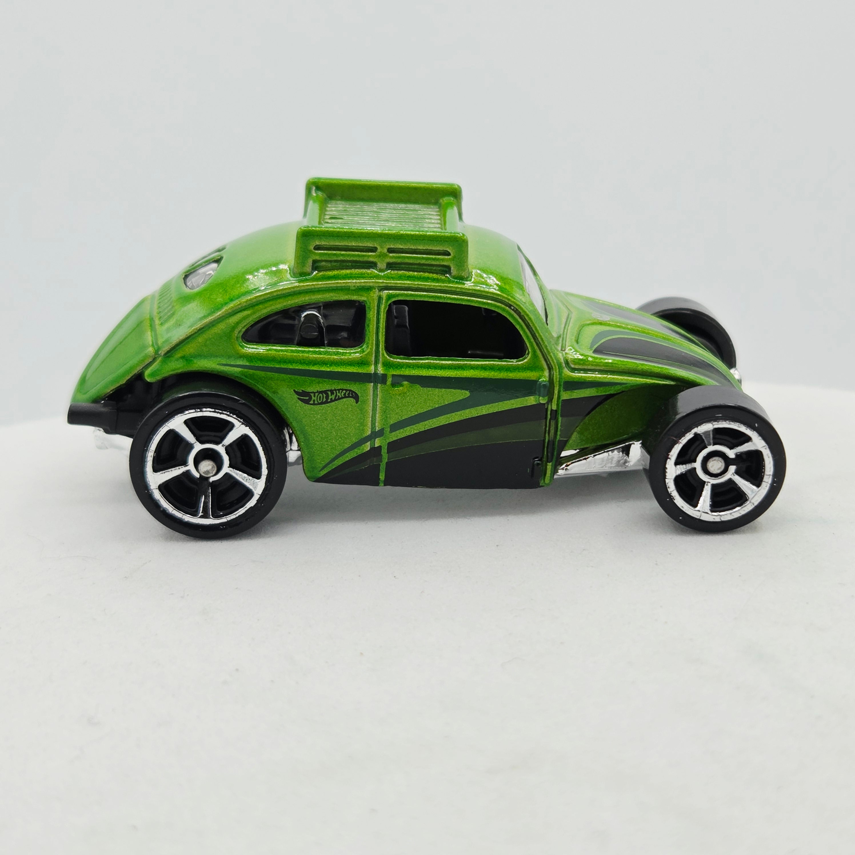 Hot Wheels Custom Volkswagen Beetle (2020 HW Multipack Exclusive)
