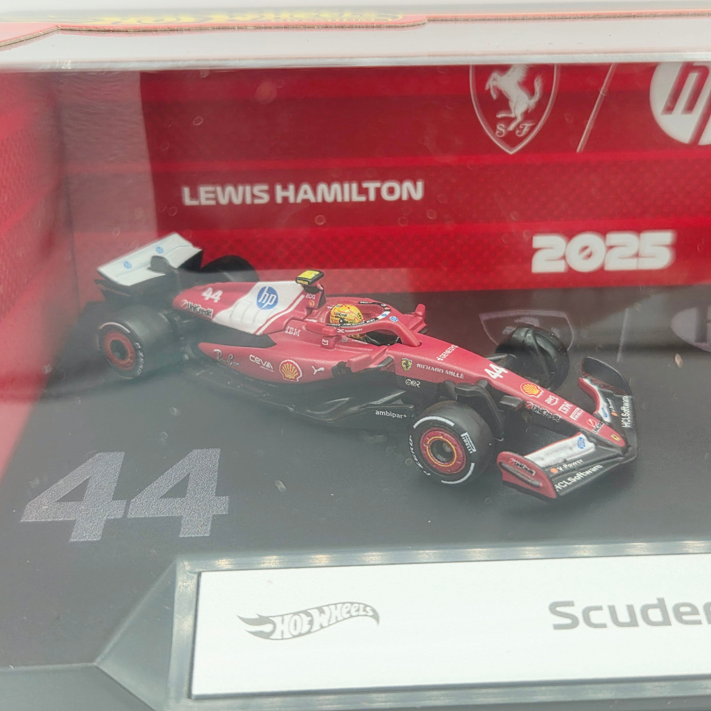 Hot Wheels - Ferrari HP Formula 1 Team 2025 #44 Hamilton & LeClerc (2026 F1 Premium 2 Pack Box Set)